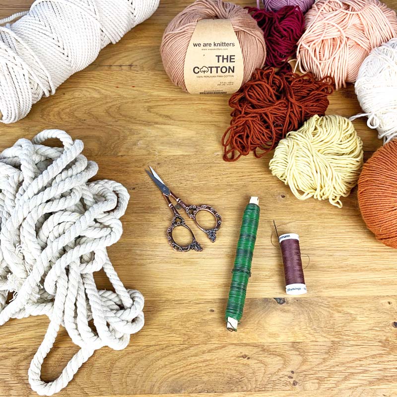 What you need for your DIY macramé rainbows