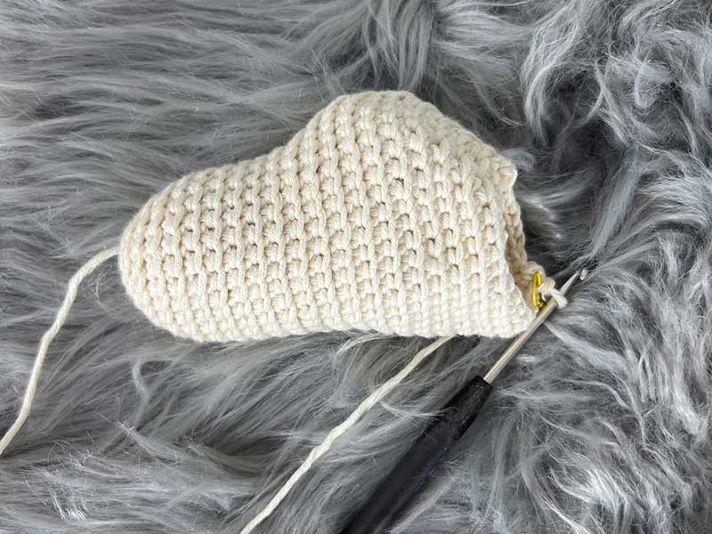 Crochet Amigurumi Cloud - Round 22